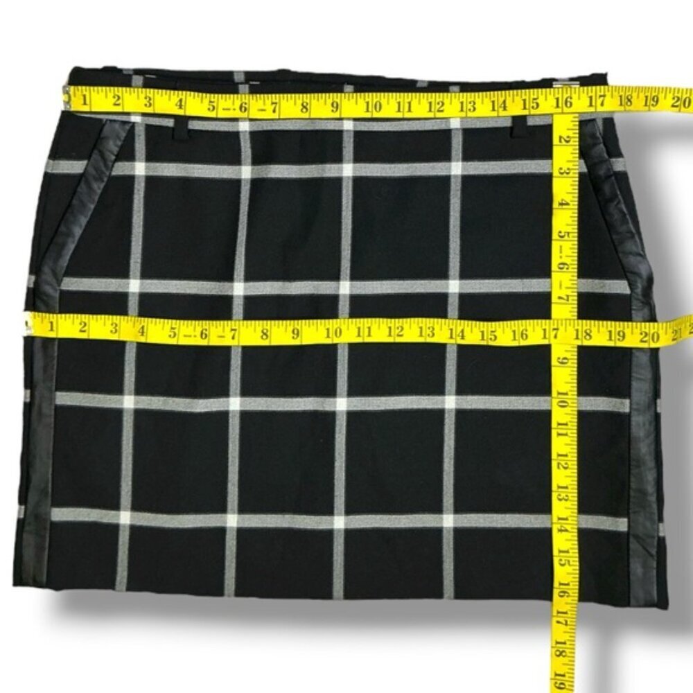 MNG Windowpane Plaid Skirt Faux Leather Trim Pockets Black White Gray Size 10 - Picture 3 of 15